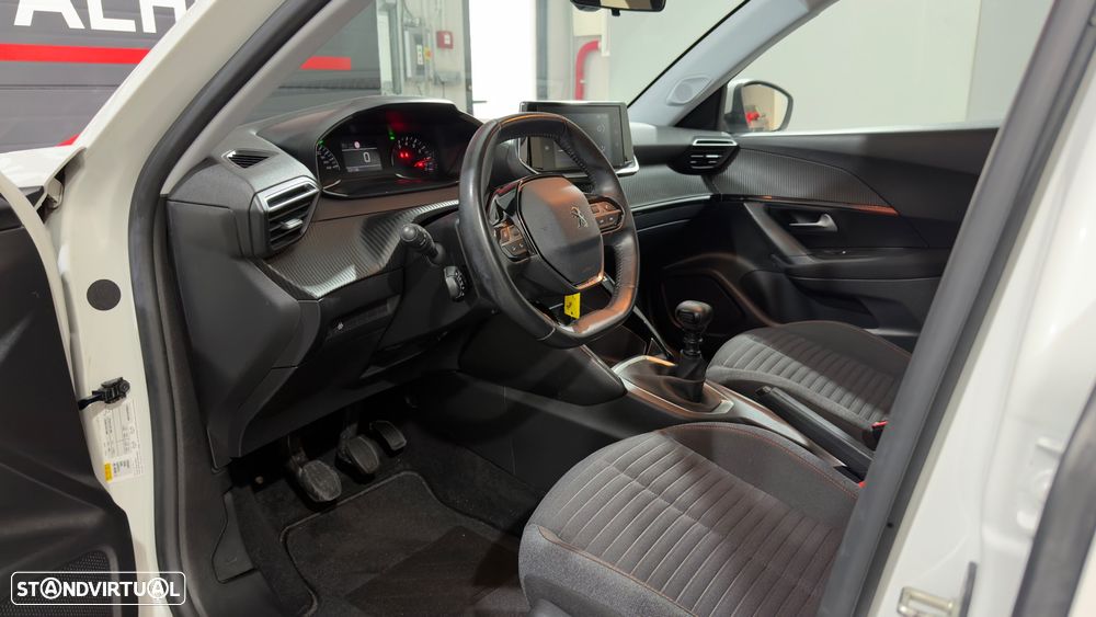 Peugeot 2008 PureTech 130 Allure - 11