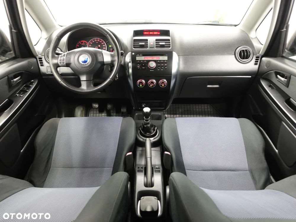 Fiat Sedici 1.9 Multijet 4x4 Dynamic - 27