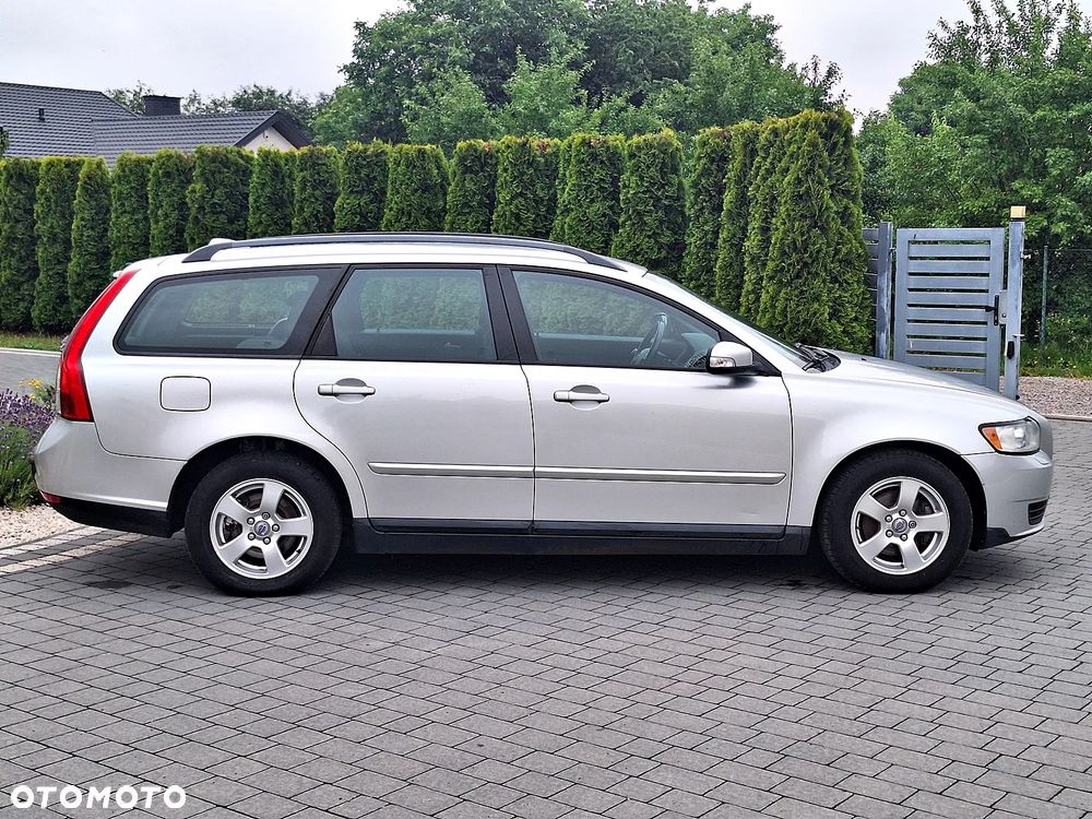 Volvo V50 1.8 Momentum - 4