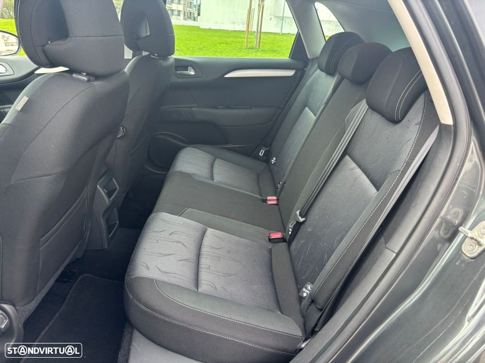 Citroën C4 1.6 e-HDi Exclusive - 36
