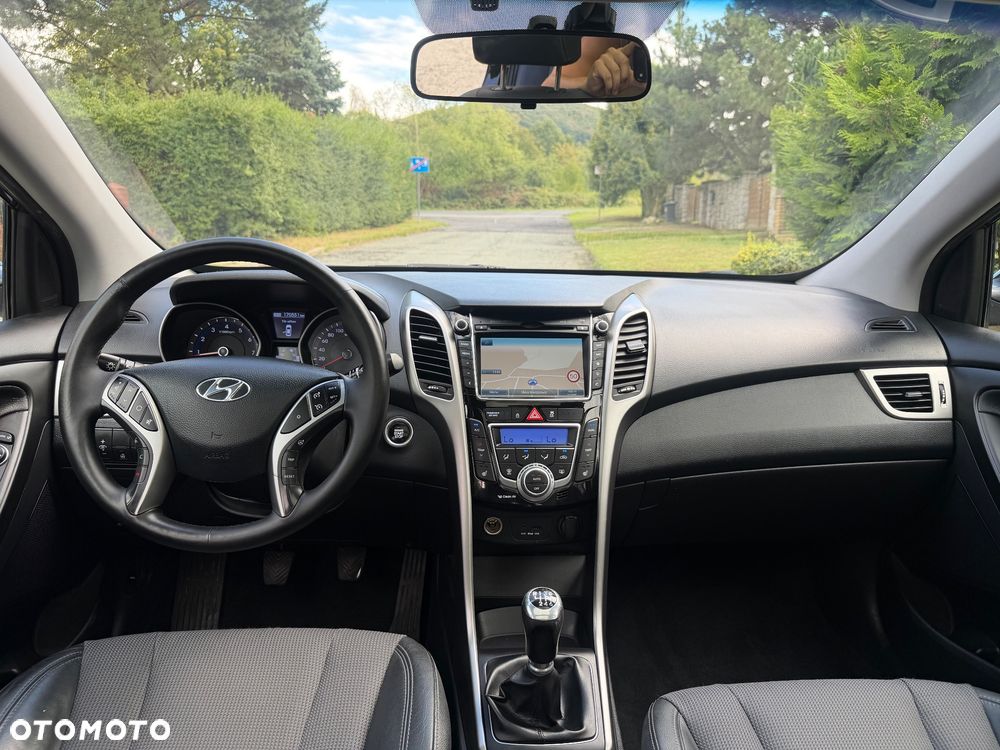 Hyundai i30 1.6 GDI Premium - 22