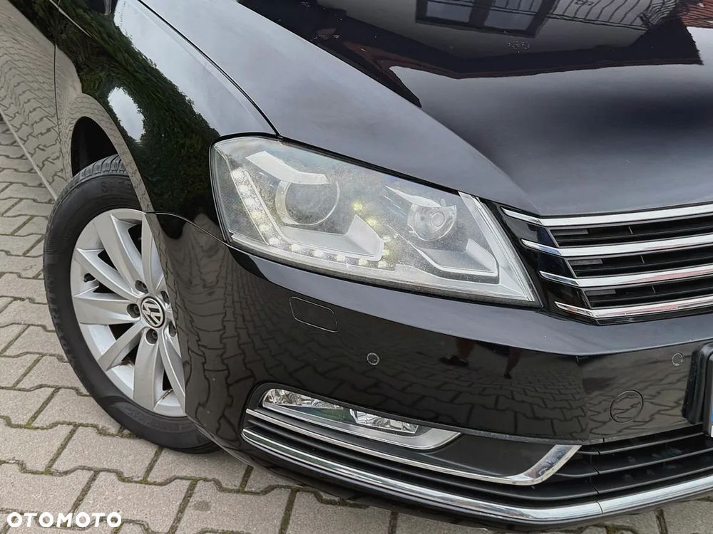 Volkswagen Passat 2.0 TDI Highline - 28