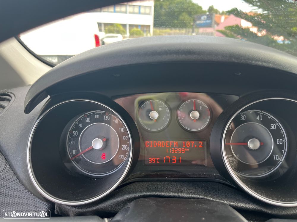 Fiat Punto 1.2 Lounge S&S - 36