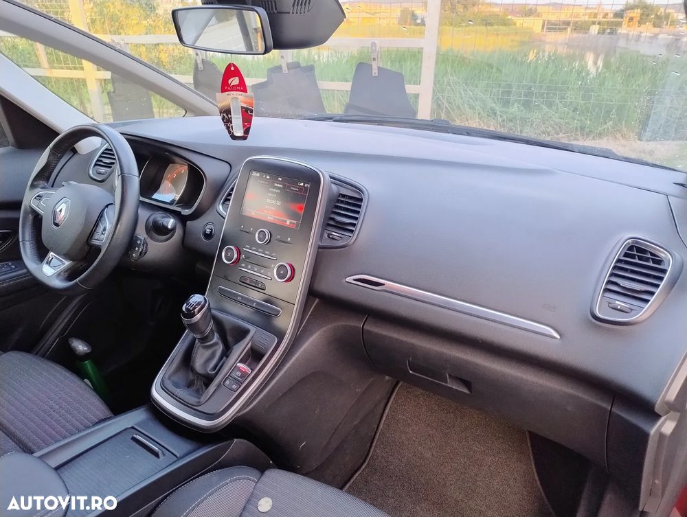 Renault Scenic - 10