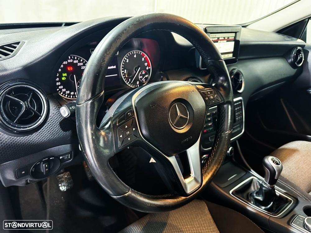 Mercedes-Benz A 180 CDI BlueEFFICIENCY Edition - 19