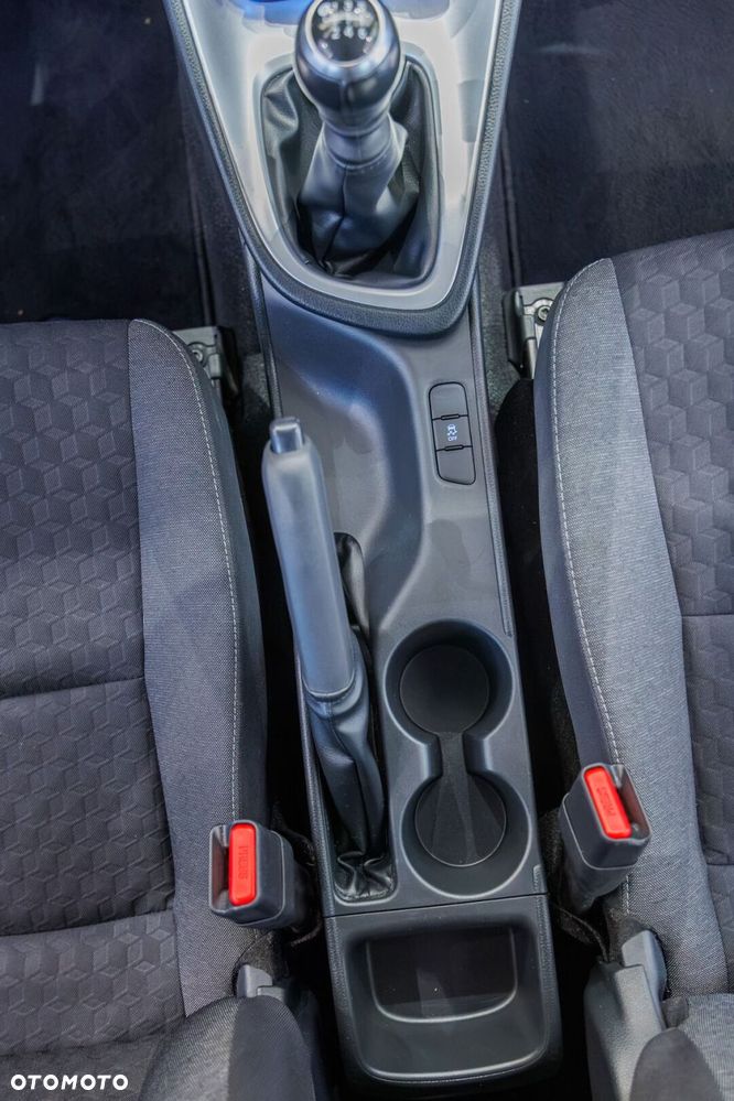 Toyota Yaris - 34