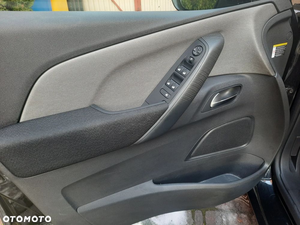 Citroën C4 PureTech 130 Stop&Start SHINE - 17