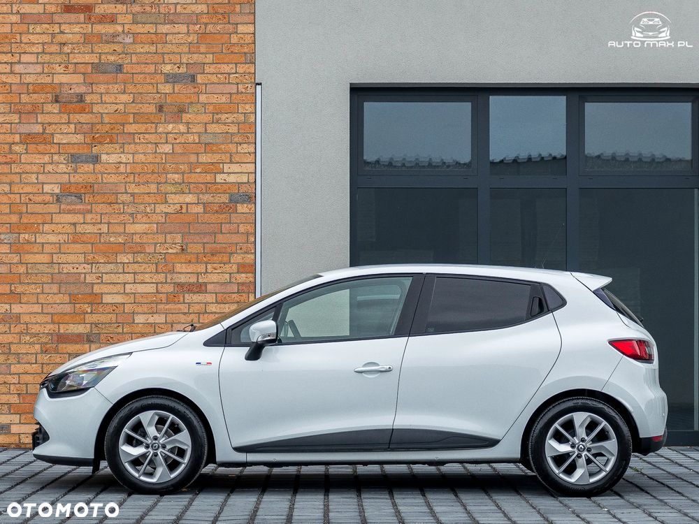 Renault Clio 1.2 16V 75 Life - 5