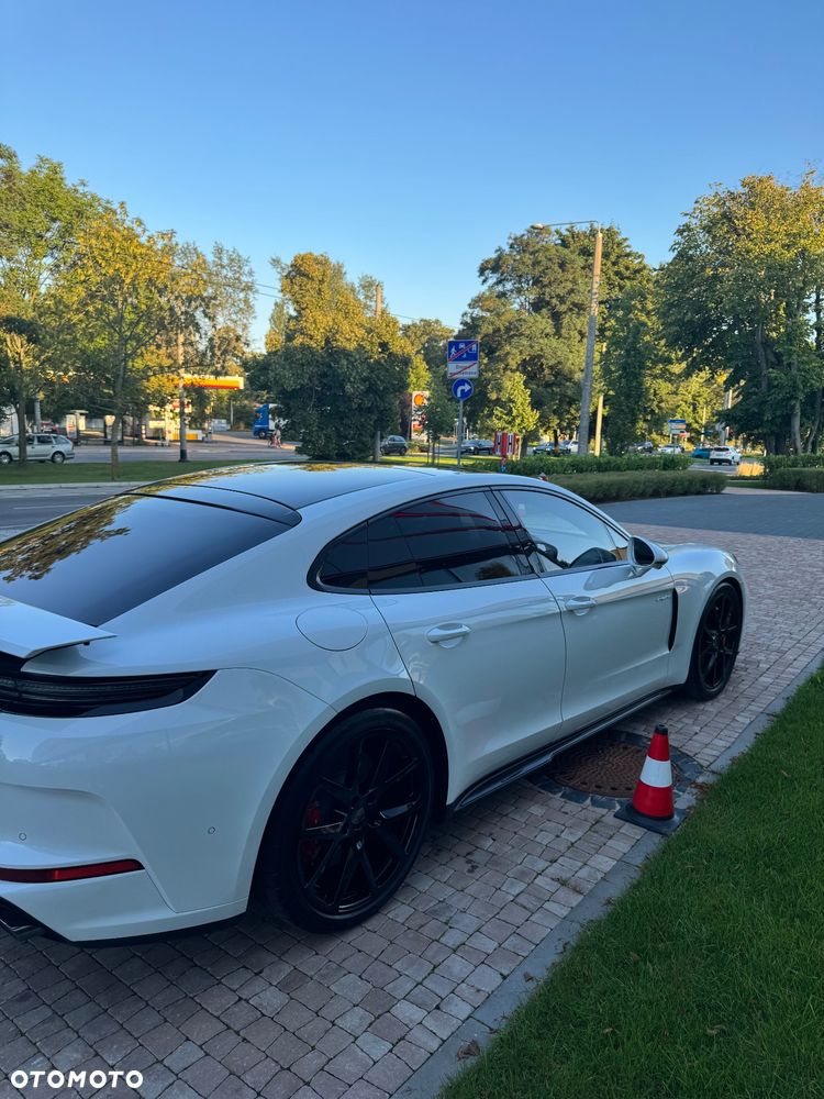 Porsche Panamera Turbo E-Hybrid PHEV - 7