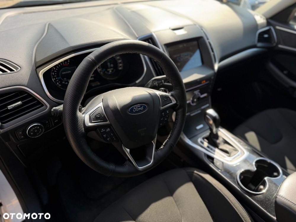 Ford S-Max 2.0 TDCi 4WD Titanium PowerShift - 17