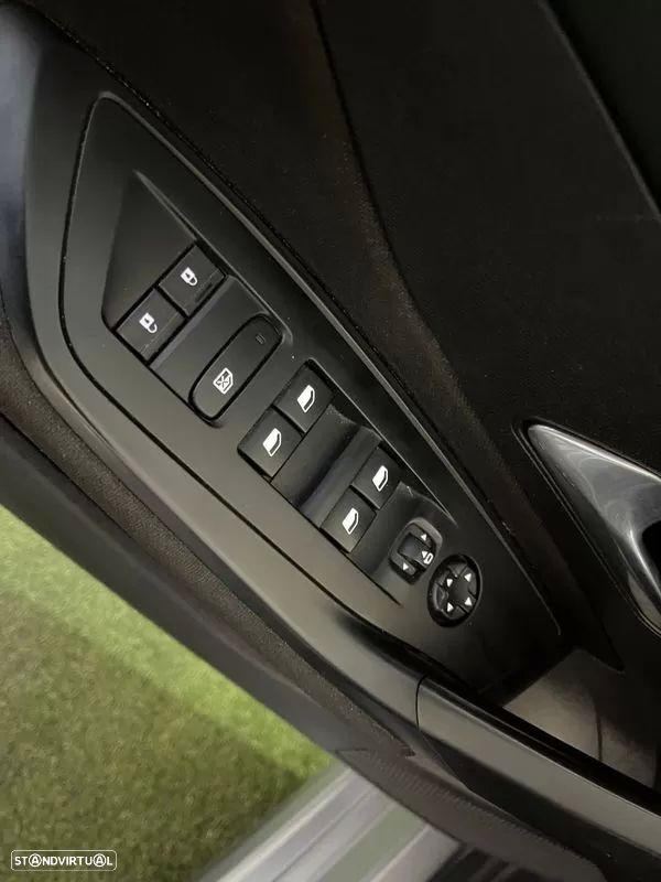 Peugeot 308 SW 1.5 BlueHDi Active EAT8 — fotografia 25