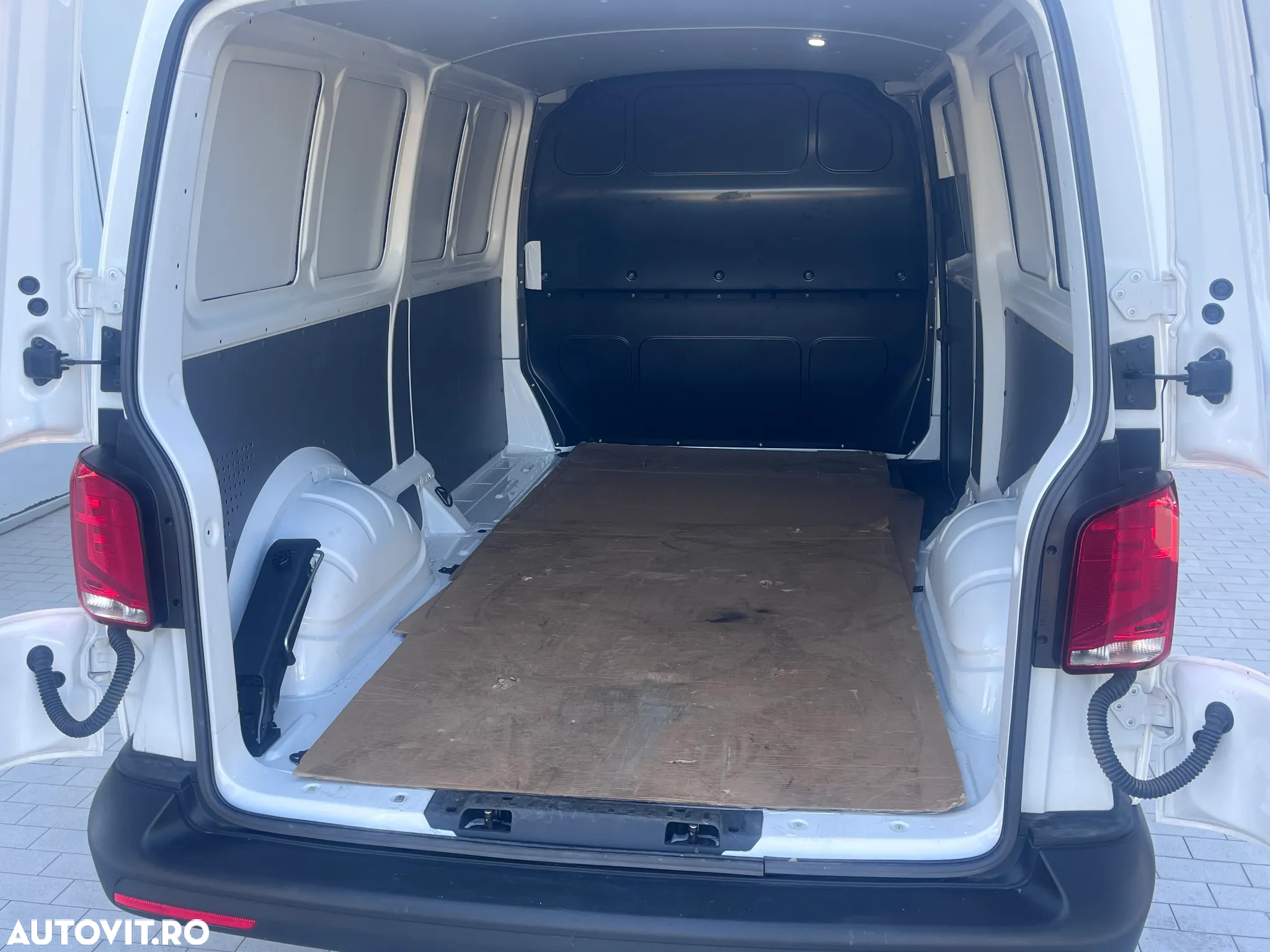 Volkswagen Transporter - 6