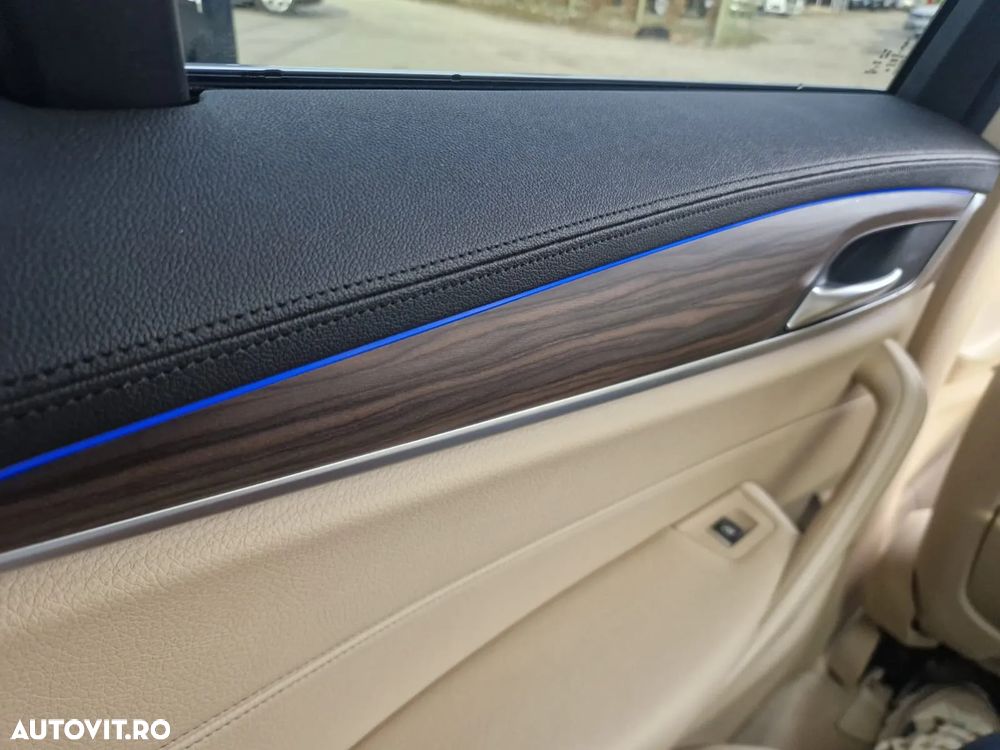 BMW Seria 5 530d Touring Aut. Luxury Line - 12