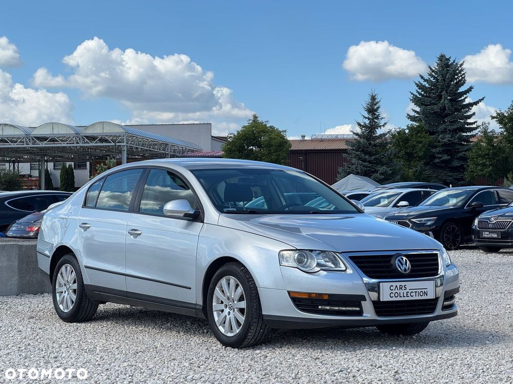 Volkswagen Passat - 2