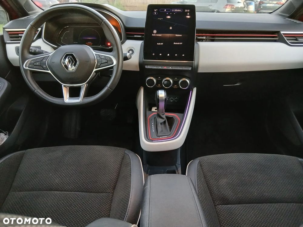 Renault Clio - 11