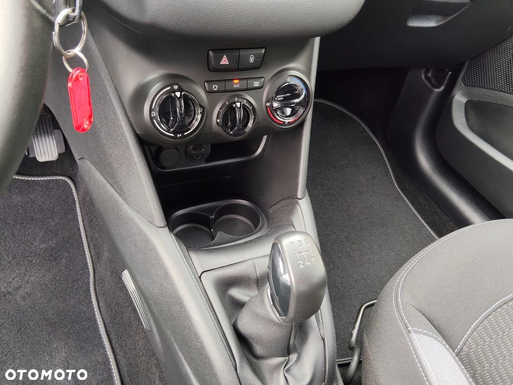 Peugeot 208 1.2 PureTech Style - 19