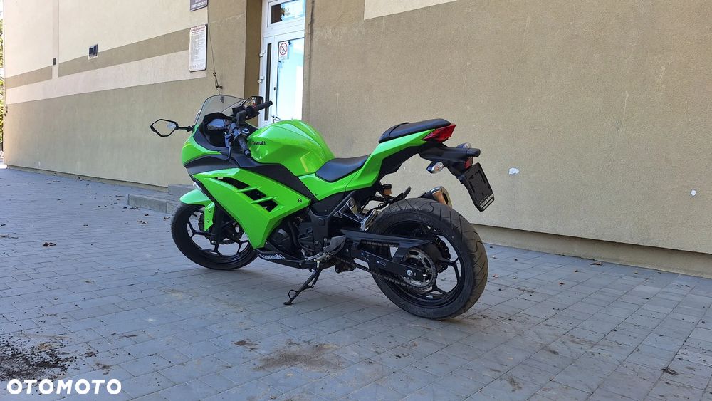Kawasaki Ninja 300 ABS - 4
