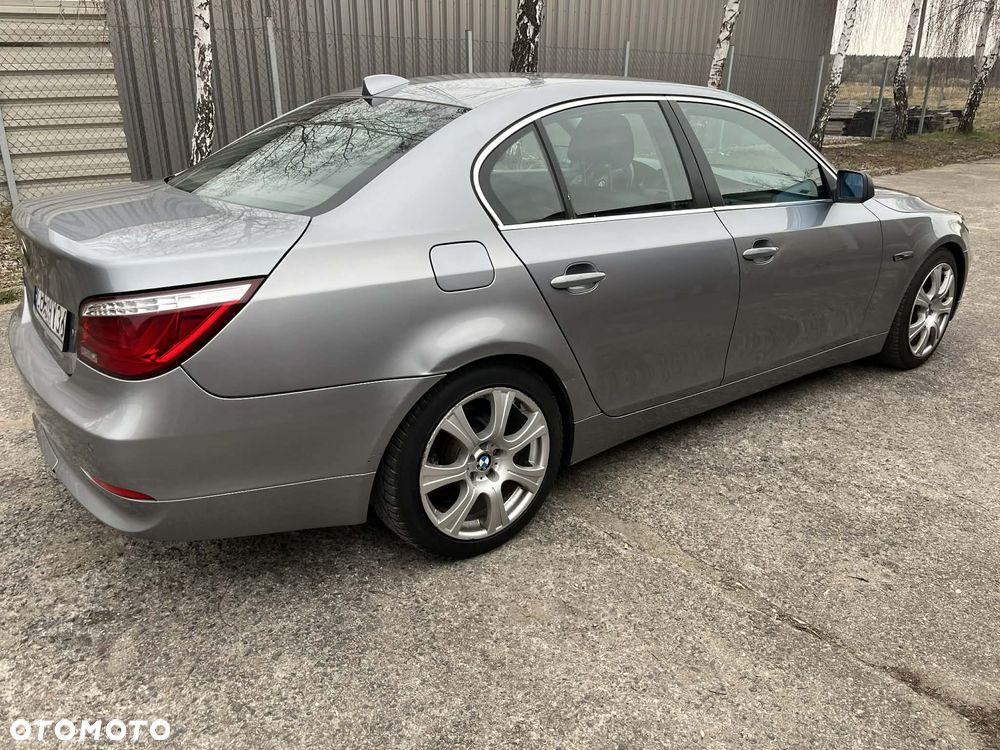BMW Seria 5 520i - 8