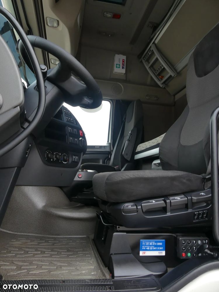 DAF XF 106.460  /  AUTOMAT / SUPER SPACE CAB / - 21