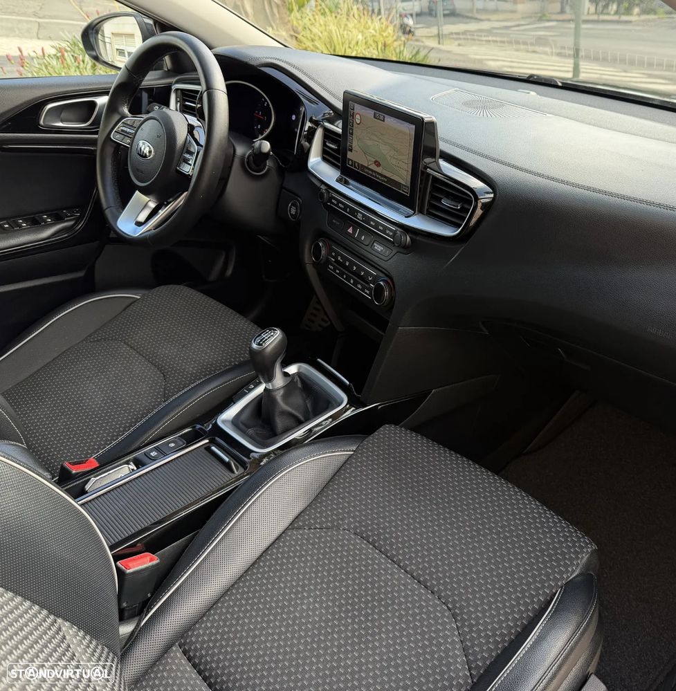 Kia Ceed SW 1.6 CRDi TX - 18