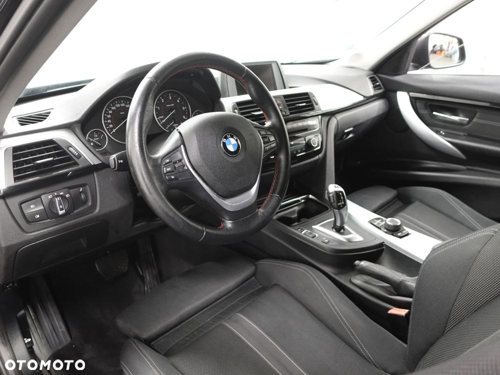 BMW Seria 3 325d Blue Performance Sport Line - 19