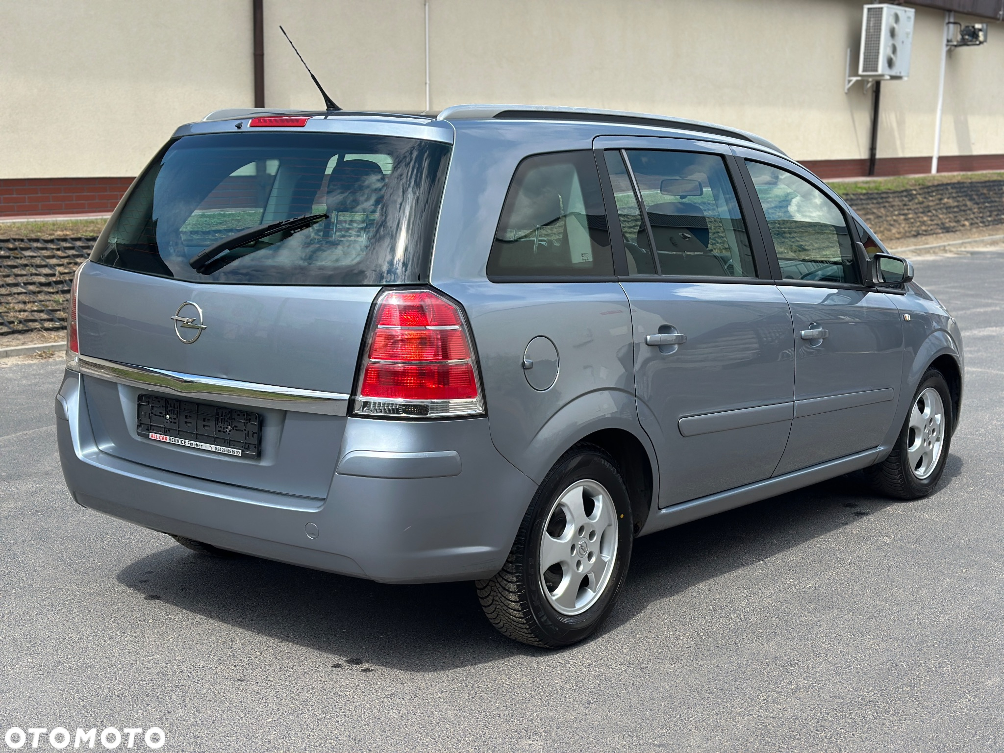 Opel Zafira - 3