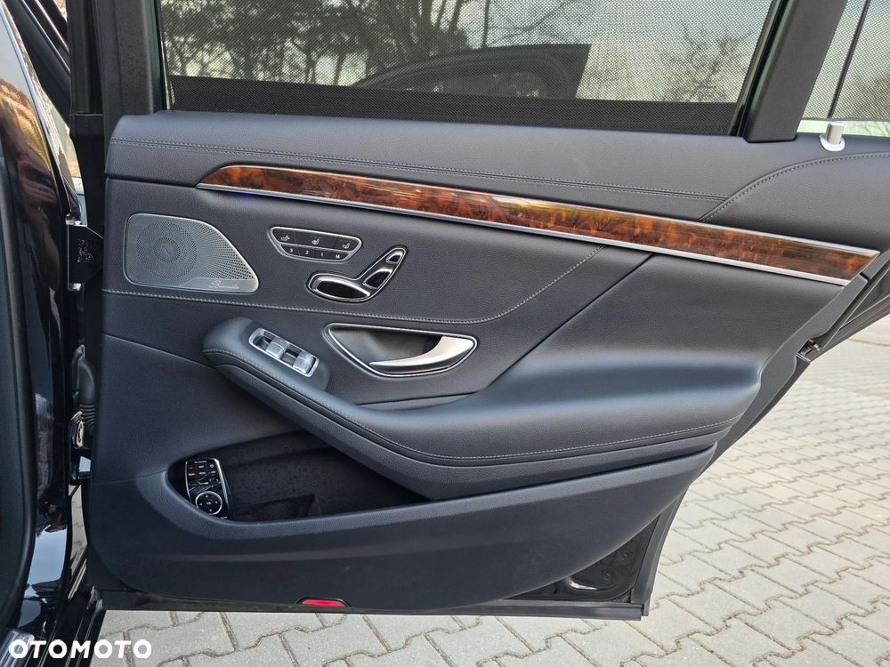 Mercedes-Benz Klasa S 500 4-Matic L 9G-TRONIC - 25