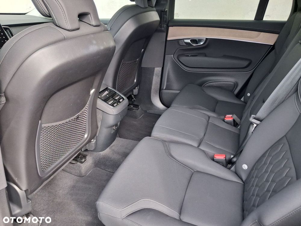 Volvo XC 90 - 12