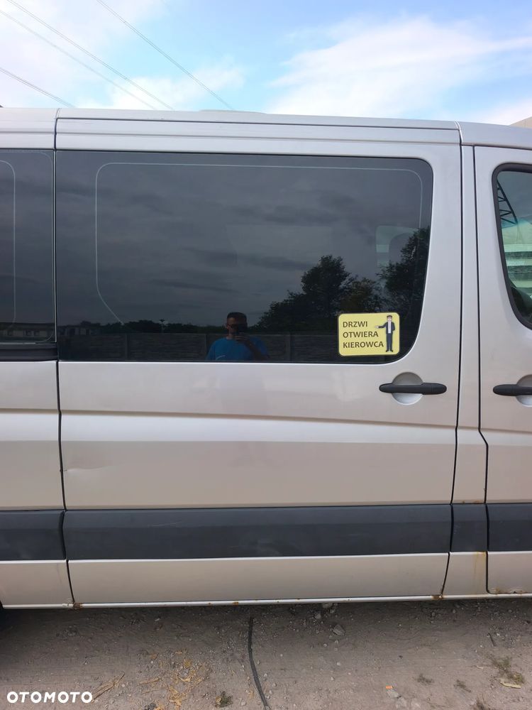 Drzwi przesuwne z szybą boczne Mercedes Sprinter w906 srebrne L766 niskie długie h1
