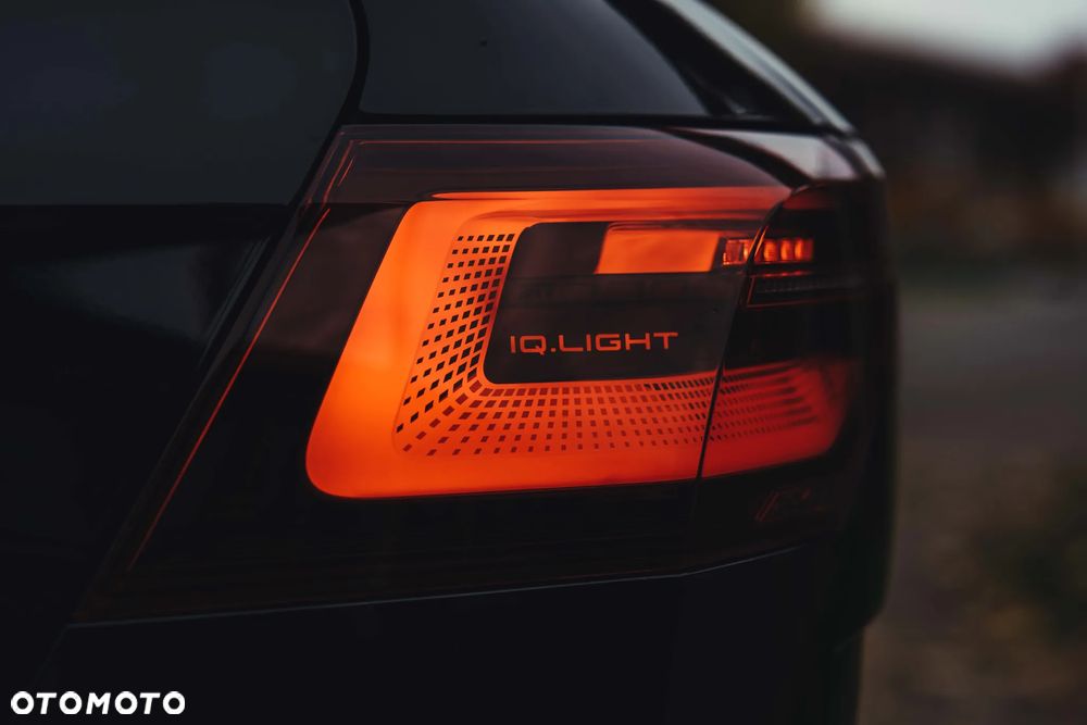 Volkswagen Golf - 16