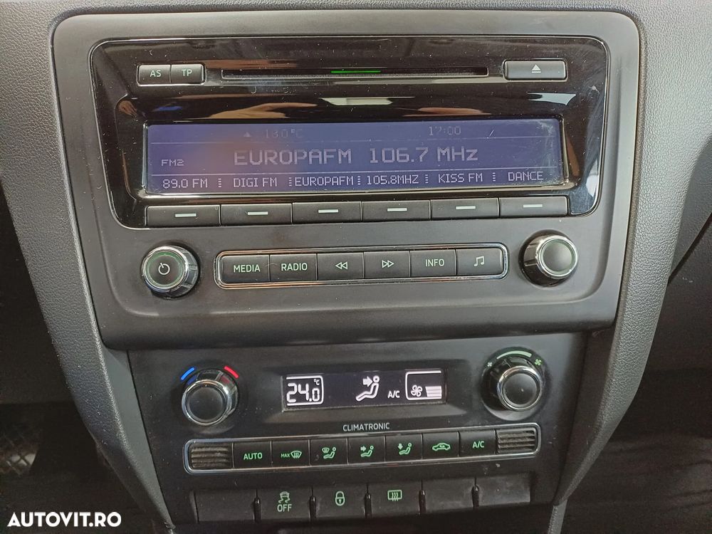 Skoda RAPID 1.2 TSI Ambition - 14