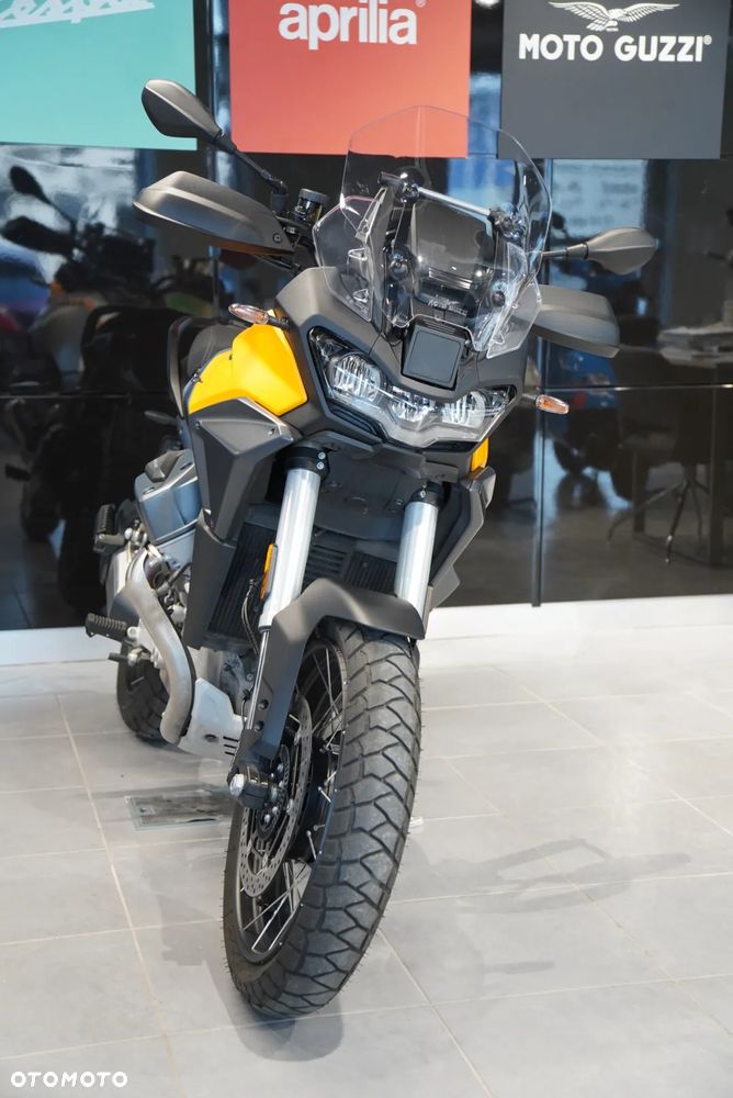 Moto Guzzi Stelvio - 2