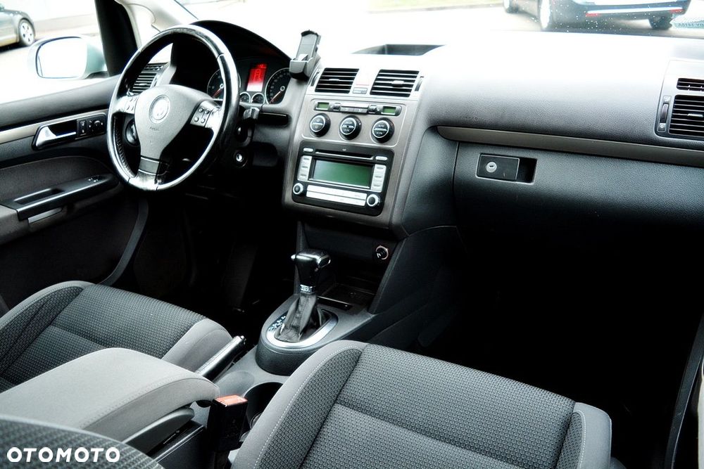 Volkswagen Touran 1.9 TDI DPF DSG United - 5