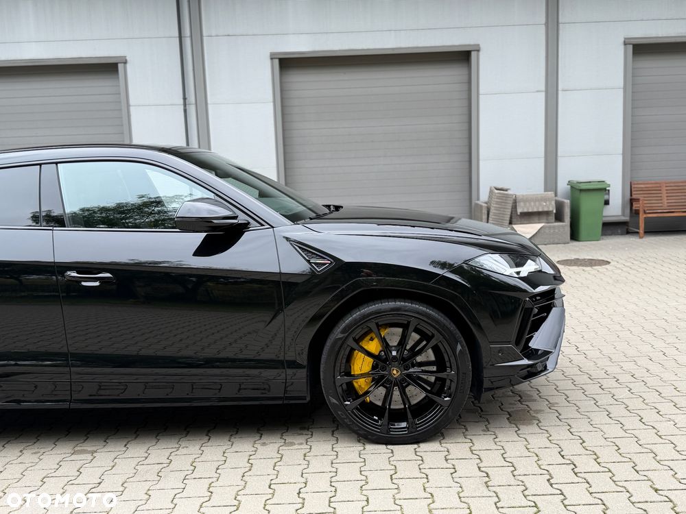 Lamborghini Urus - 5