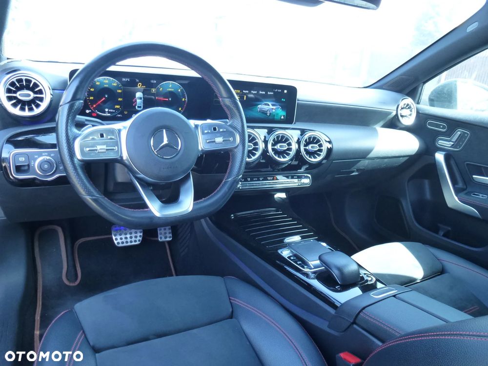 Mercedes-Benz Klasa A 180 d 7G-DCT AMG Line - 6