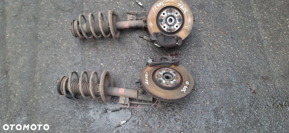 Peugeot 307 1.6 hdi Piasta zwrotnica MacPherson Lewy Prawy Pompa wspomagania Elektryczna HPI GS A5097809+A 115514C Siedzenia fotele 5 drzwi - 2