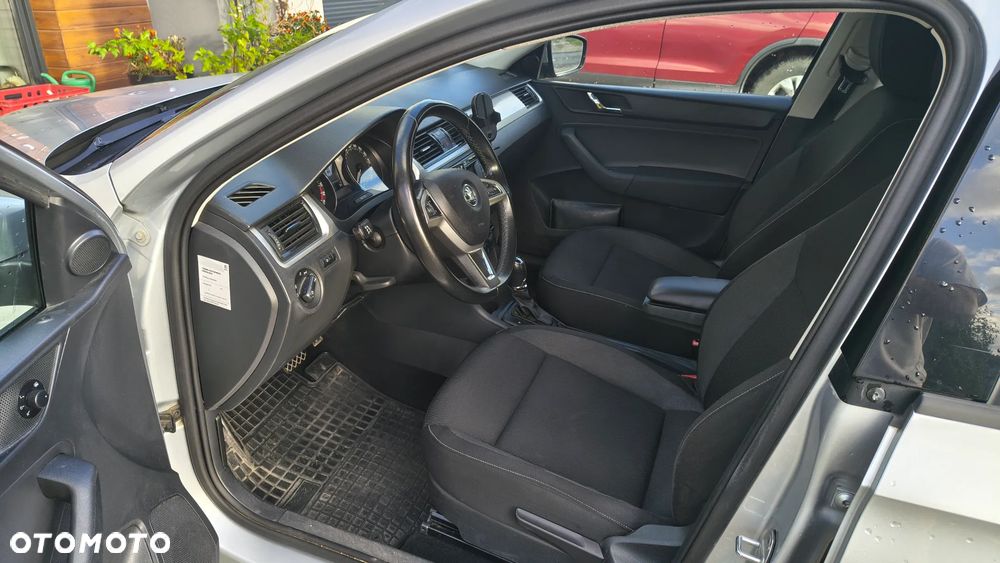 Skoda RAPID 1.4 TDI DPF Drive DSG - 5