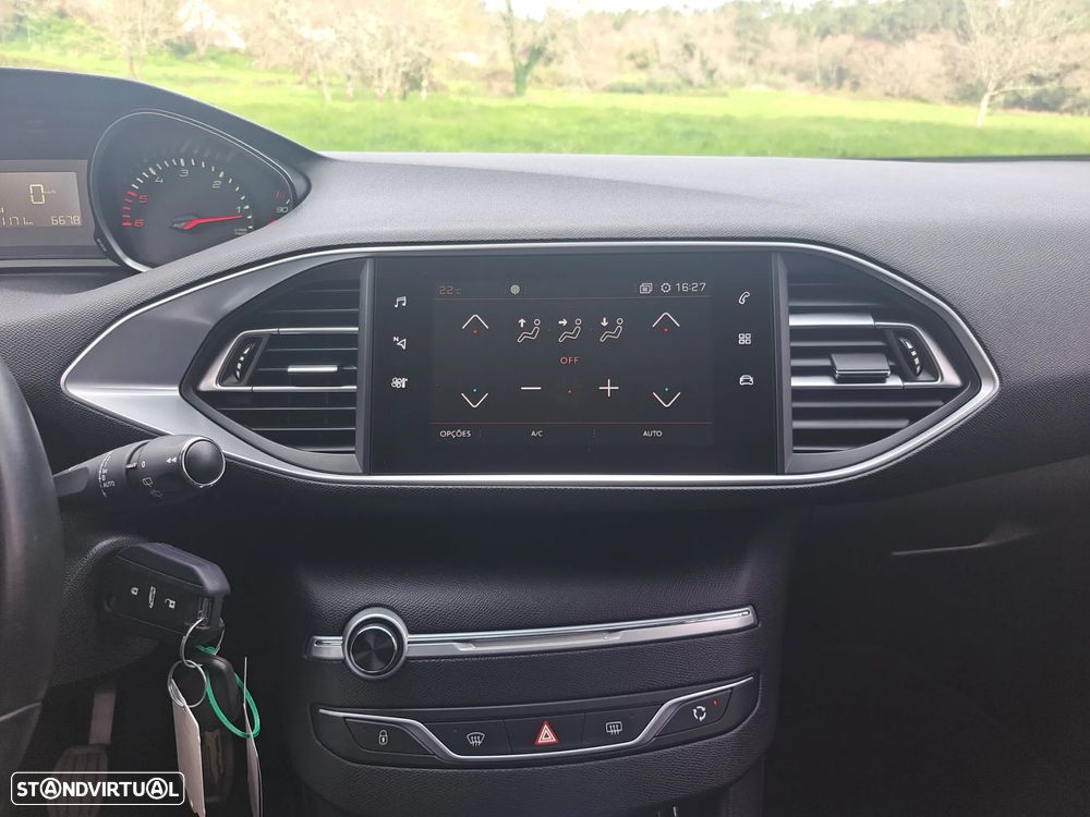 Peugeot 308 1.5 BlueHDi Style - 20