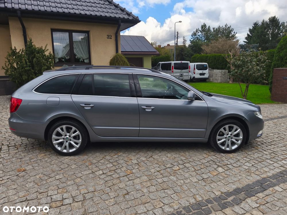 Skoda Superb 1.8 TSI FAMILY - 13