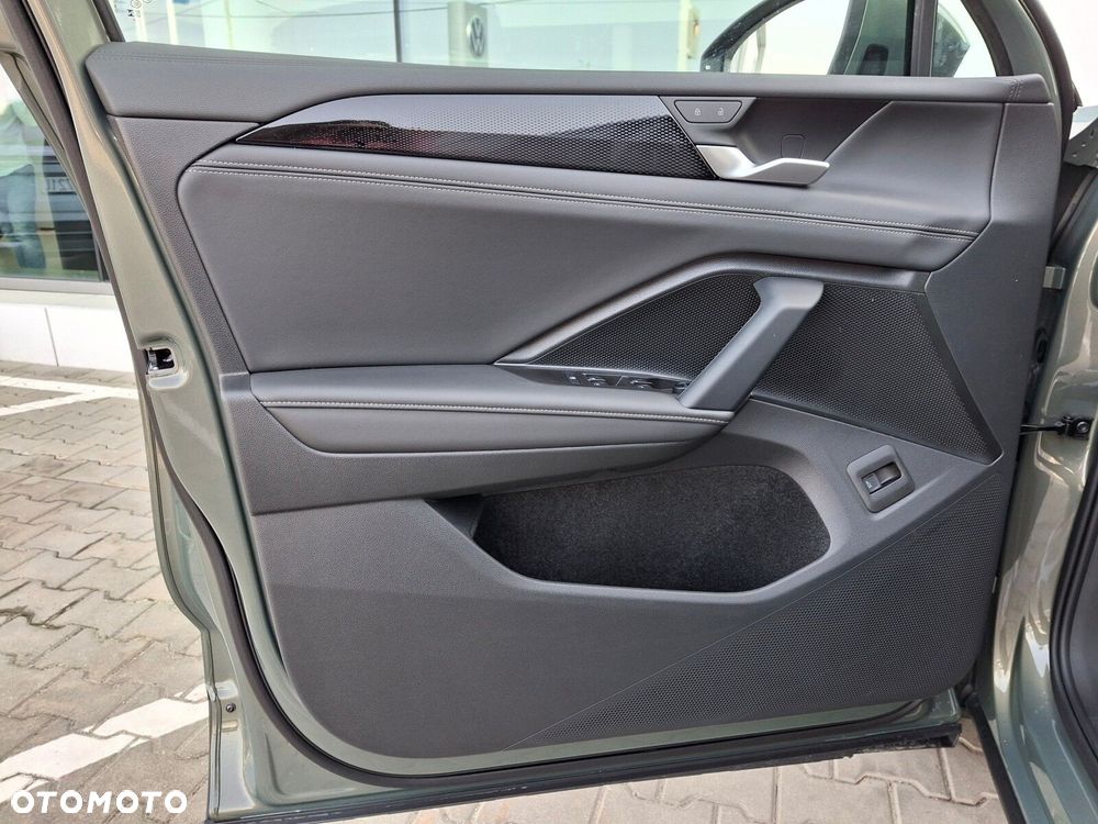 Volkswagen Tiguan - 12