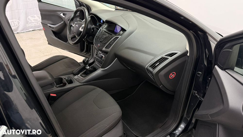 Ford Focus 1.0 EcoBoost Start-Stopp-System TITANIUM - 8