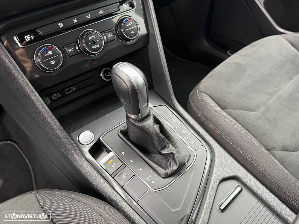 VW Tiguan Allspace 2.0 TDI Highline DSG - 44
