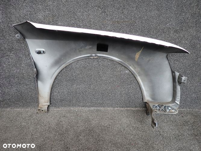 AUDI A4 B6 01- błotnik lewy przedni przód ZAMIENNIK - 6