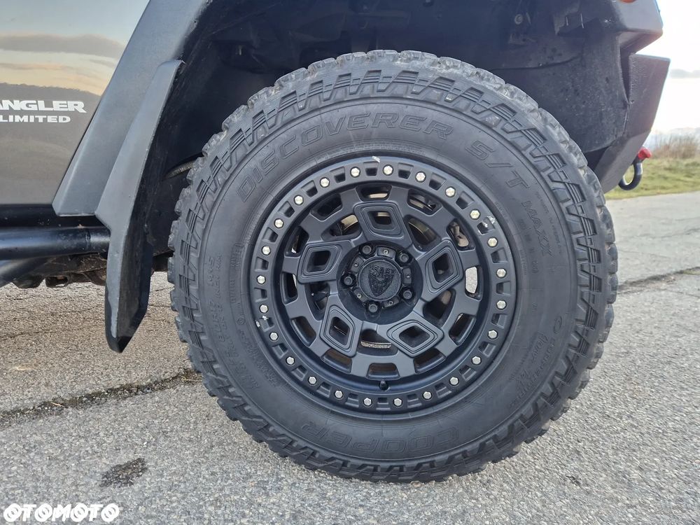 Jeep Wrangler 2.8 CRD Unlim Rubicon - 8