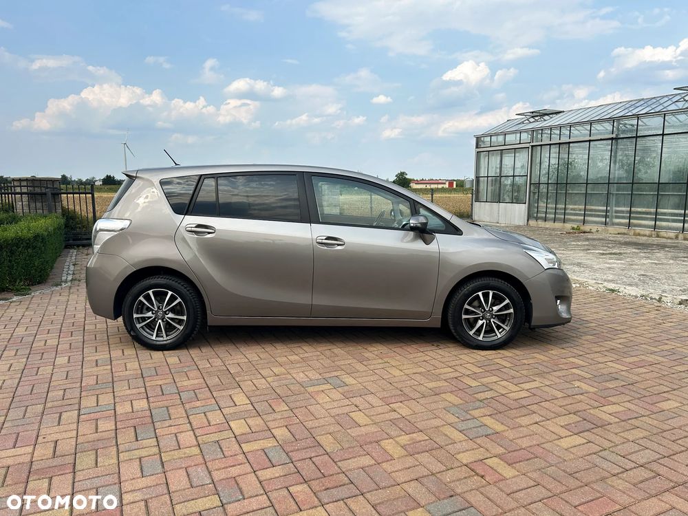 Toyota Verso 1.8 Multidrive Edition - 13
