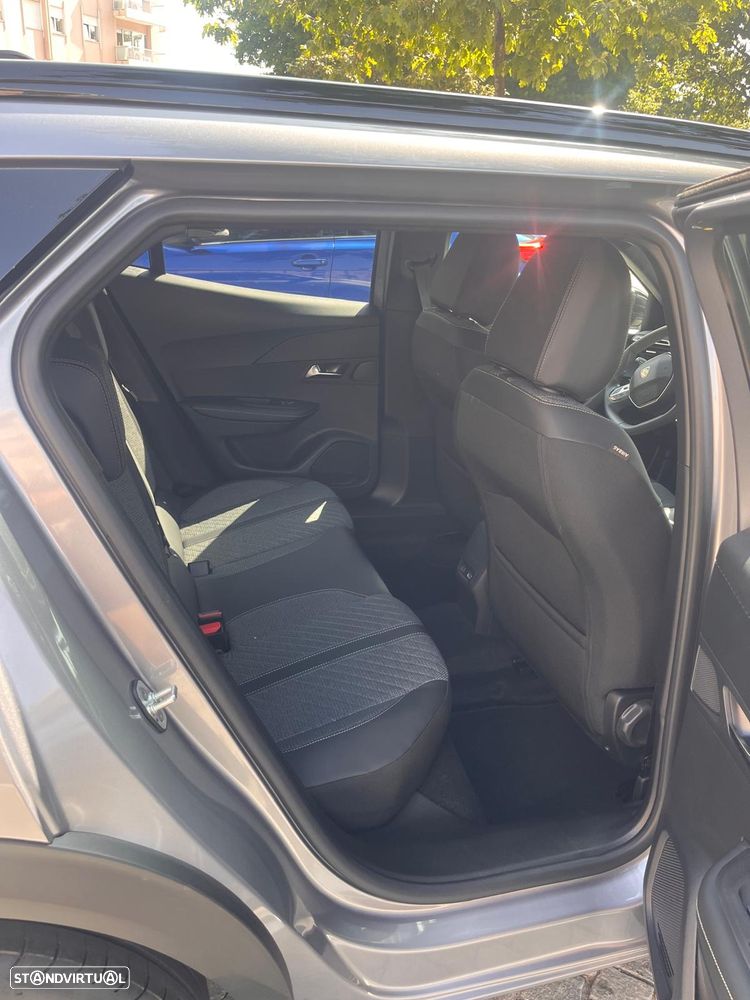 Peugeot 2008 1.2 PureTech Allure Pack - 11