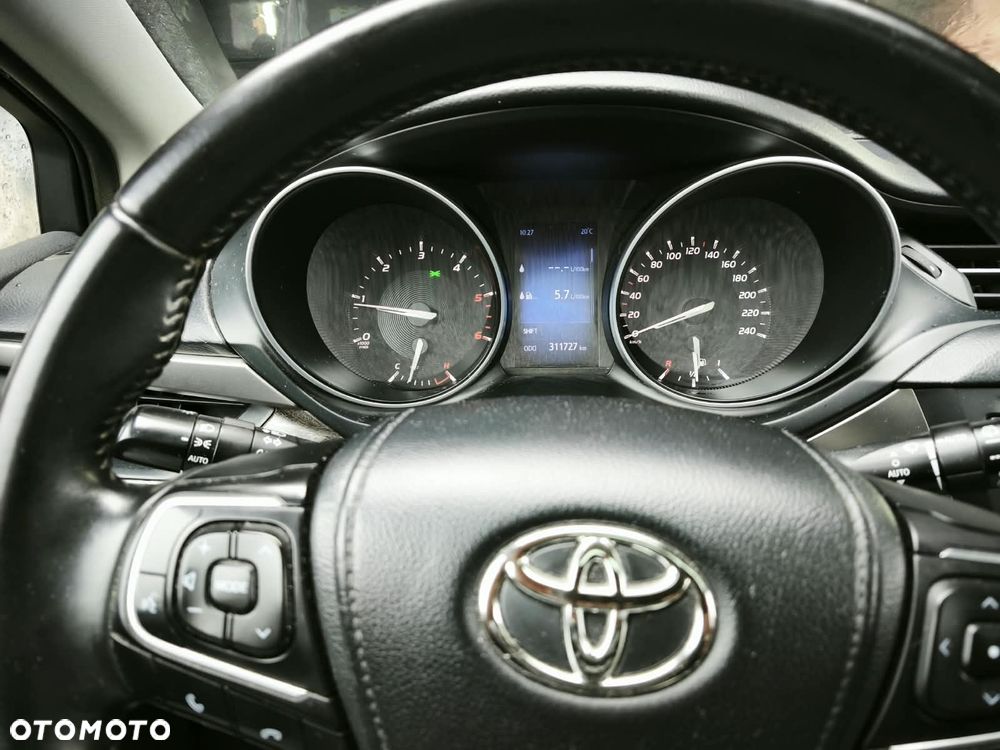 Toyota Avensis 2.0 D-4D Prestige - 25