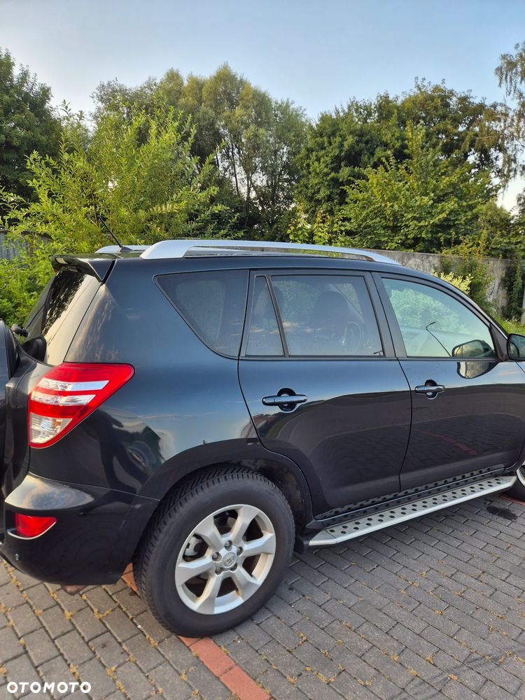 Toyota RAV4 - 3