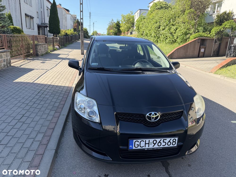 Toyota Auris - 1