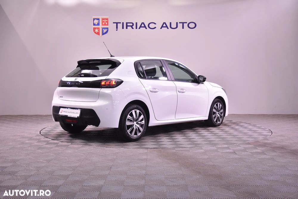 Peugeot 208 1.2 L PureTech STT Active - 6